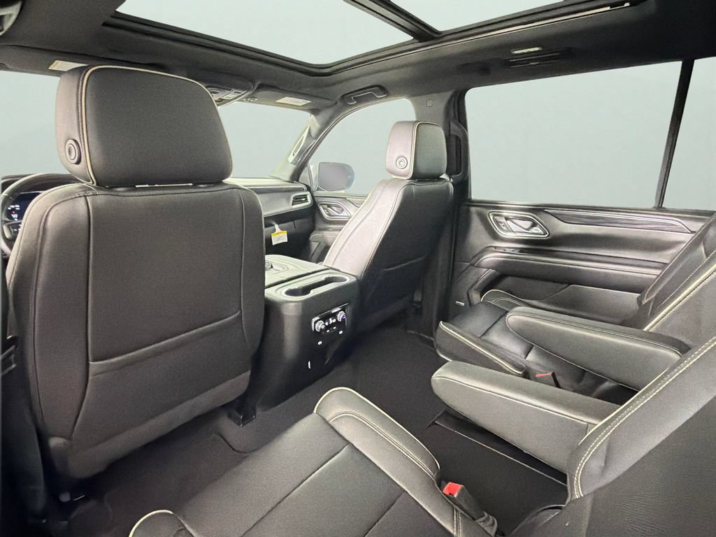 Certified 2023 GMC Yukon XL SLT RWD image 29