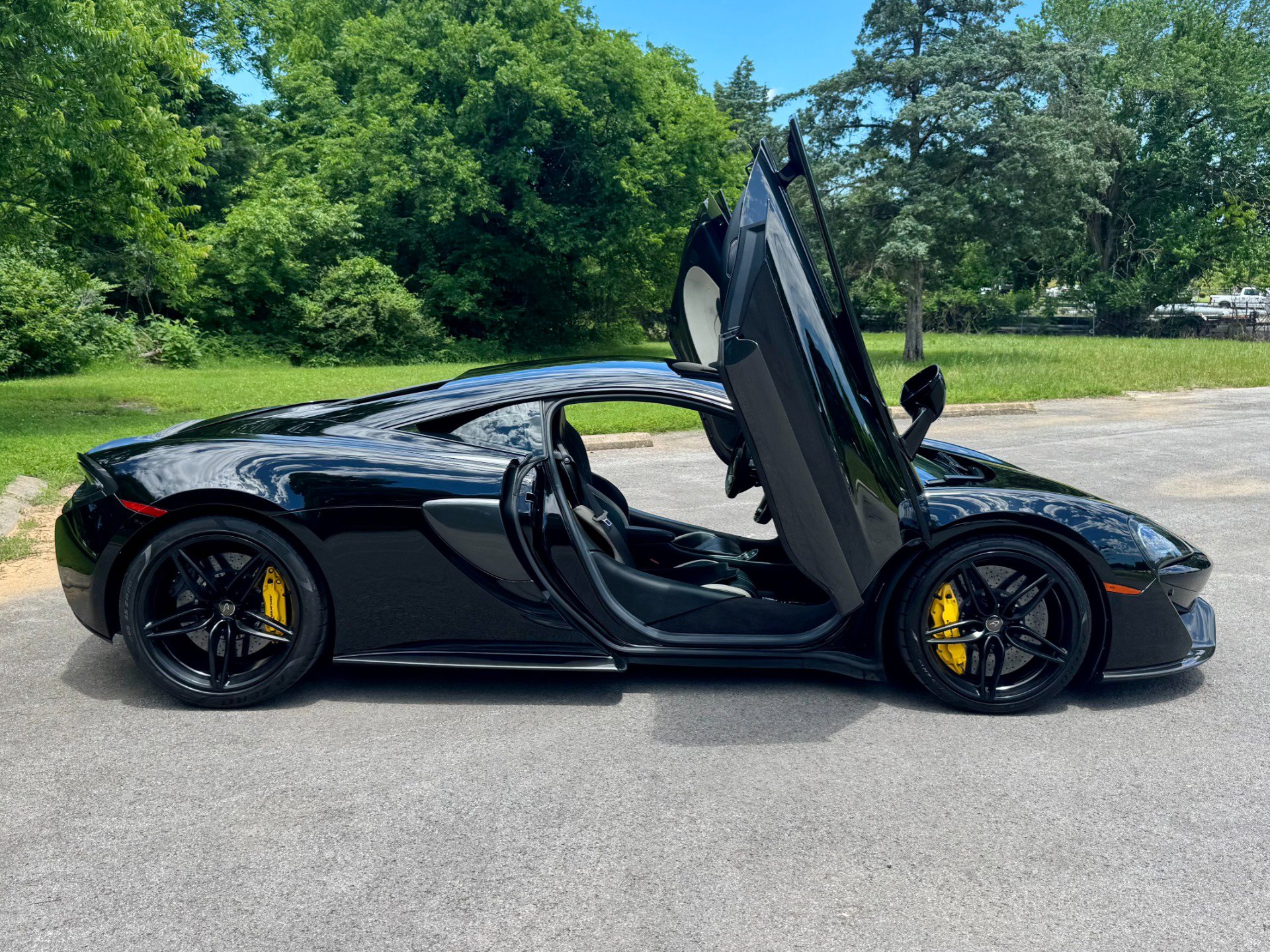 Used 2017 McLaren 570S Coupe image 7
