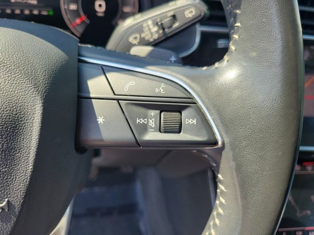 Used 2019 Audi Q8 Prestige w/ Year 1 Package AWD/4WD image 16