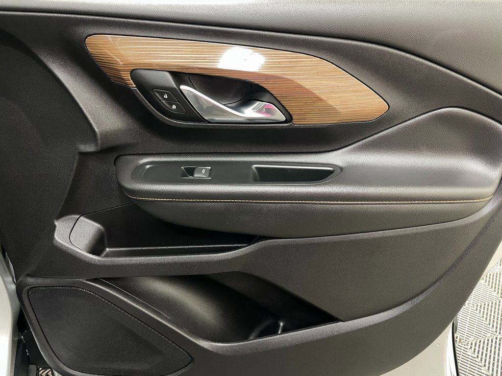 Certified 2018 GMC Terrain SLE w/ Driver Convenience Package image 37