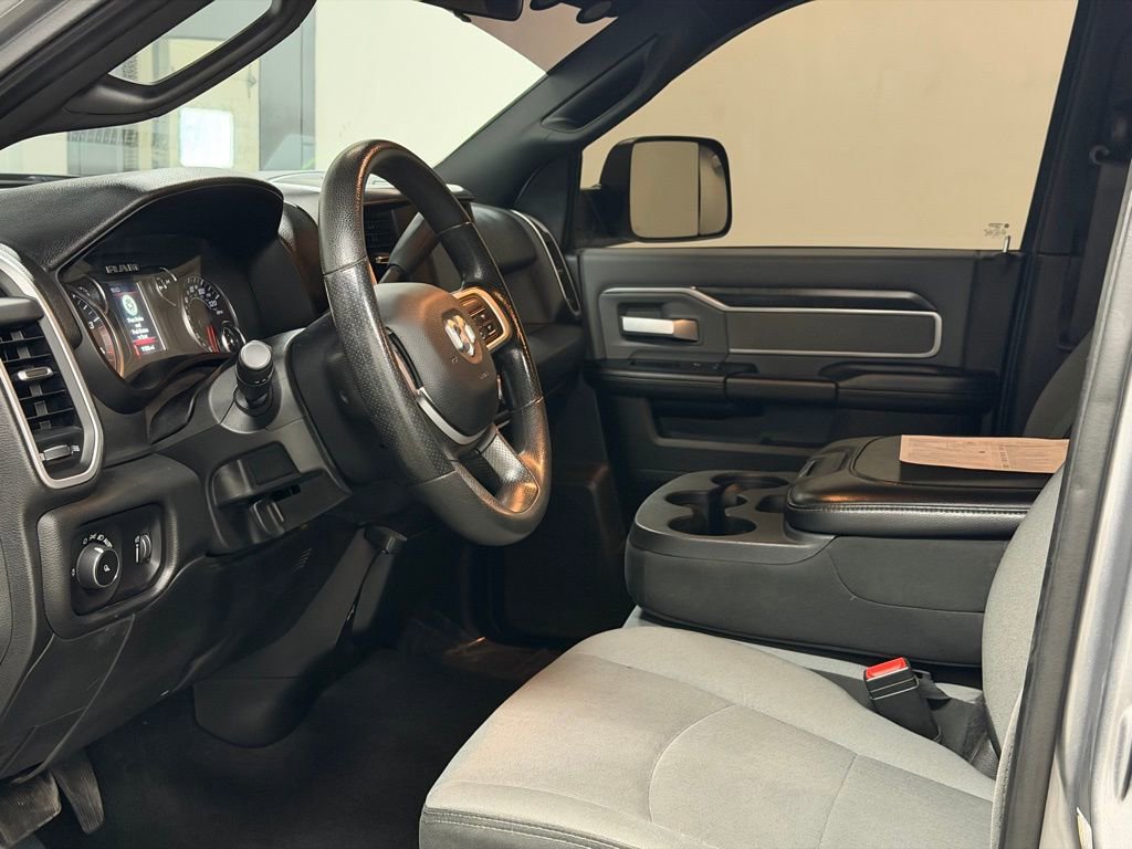 Used 2022 RAM 3500 Big Horn image 29