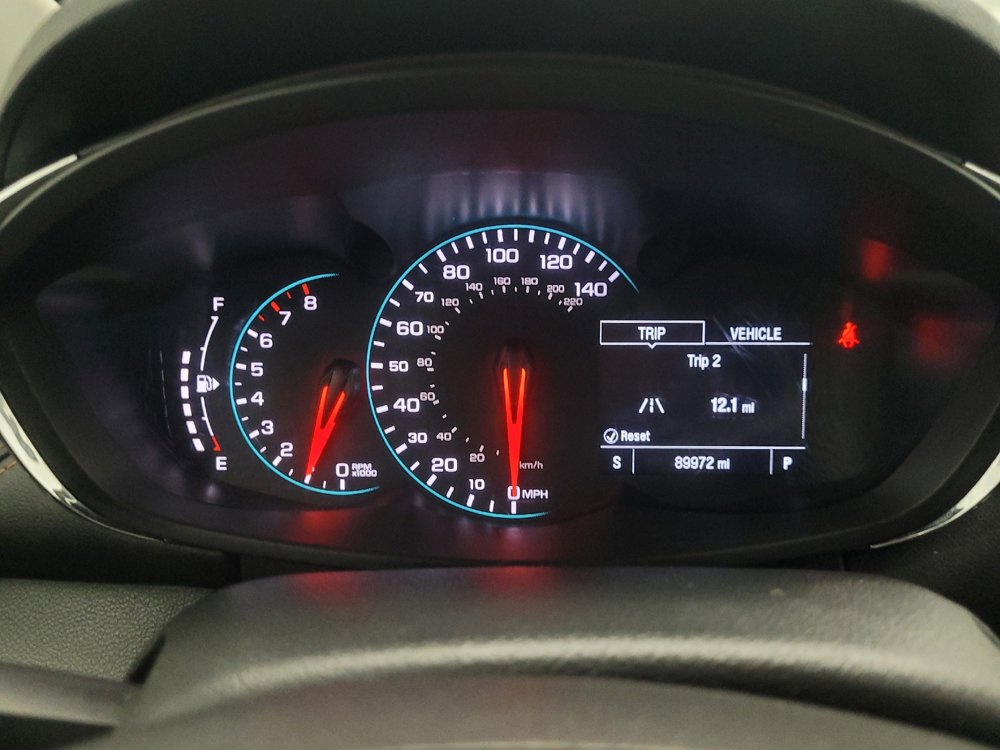 Used 2020 Chevrolet Trax LT w/ LT Convenience Package image 23