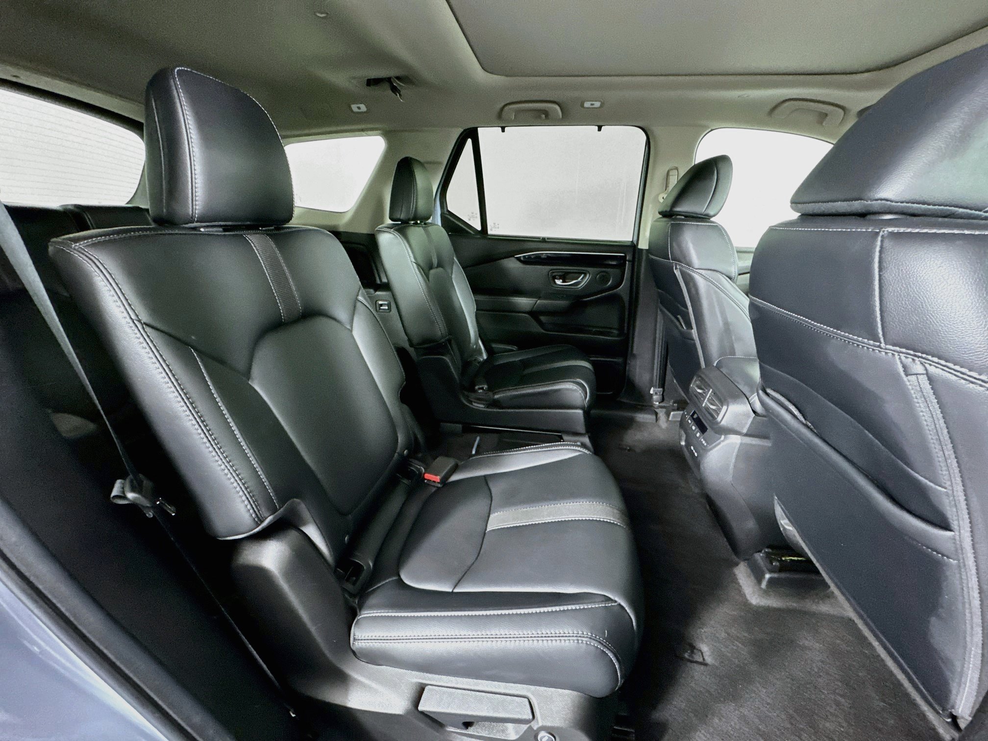 Certified 2025 Honda Pilot Touring image 30