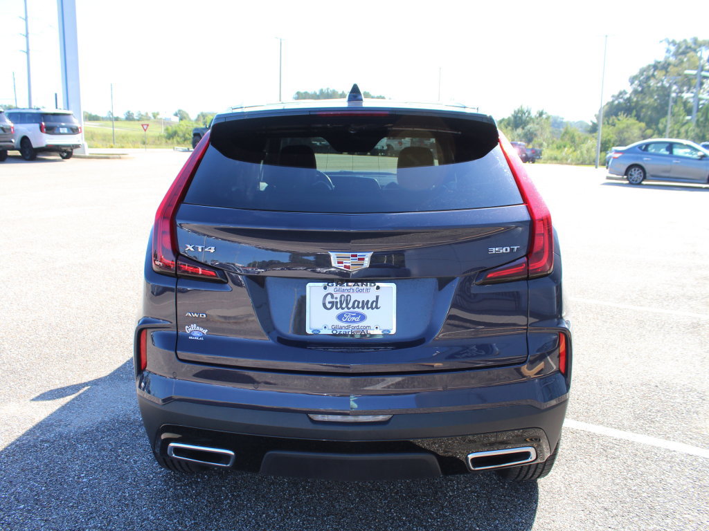 Used 2025 Cadillac XT4 Premium Luxury AWD/4WD image 8