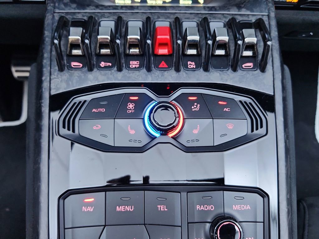 Used 2019 Lamborghini Huracan Performante image 35