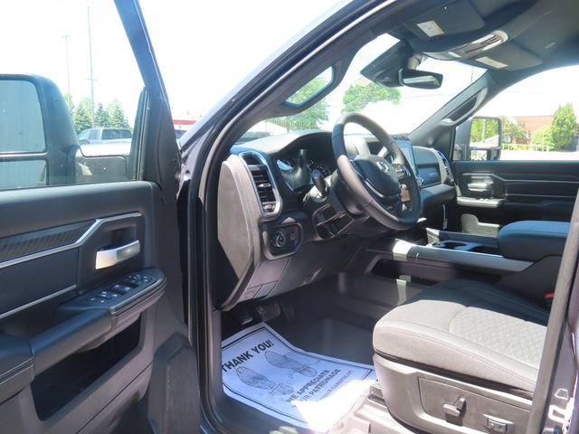 New 2026 RAM 3500 Big Horn AWD/4WD image 18