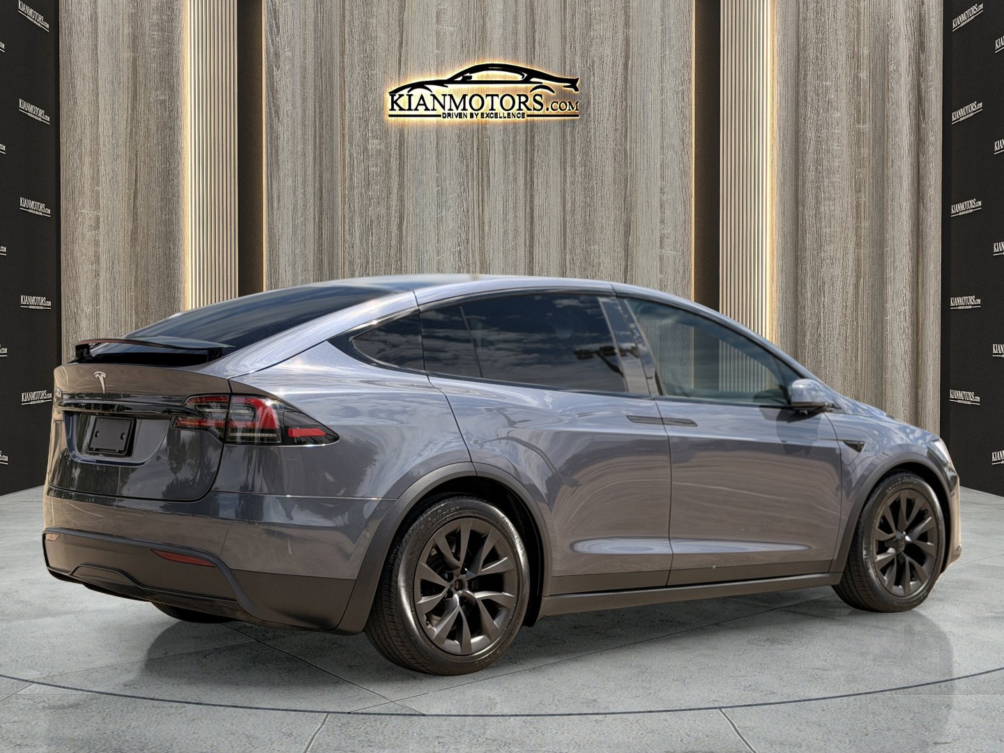 Used 2023 Tesla Model X AWD/4WD image 8