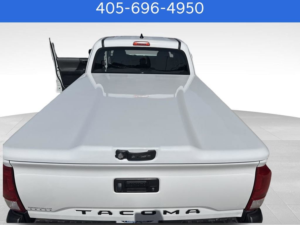 Used 2017 Toyota Tacoma SR image 18