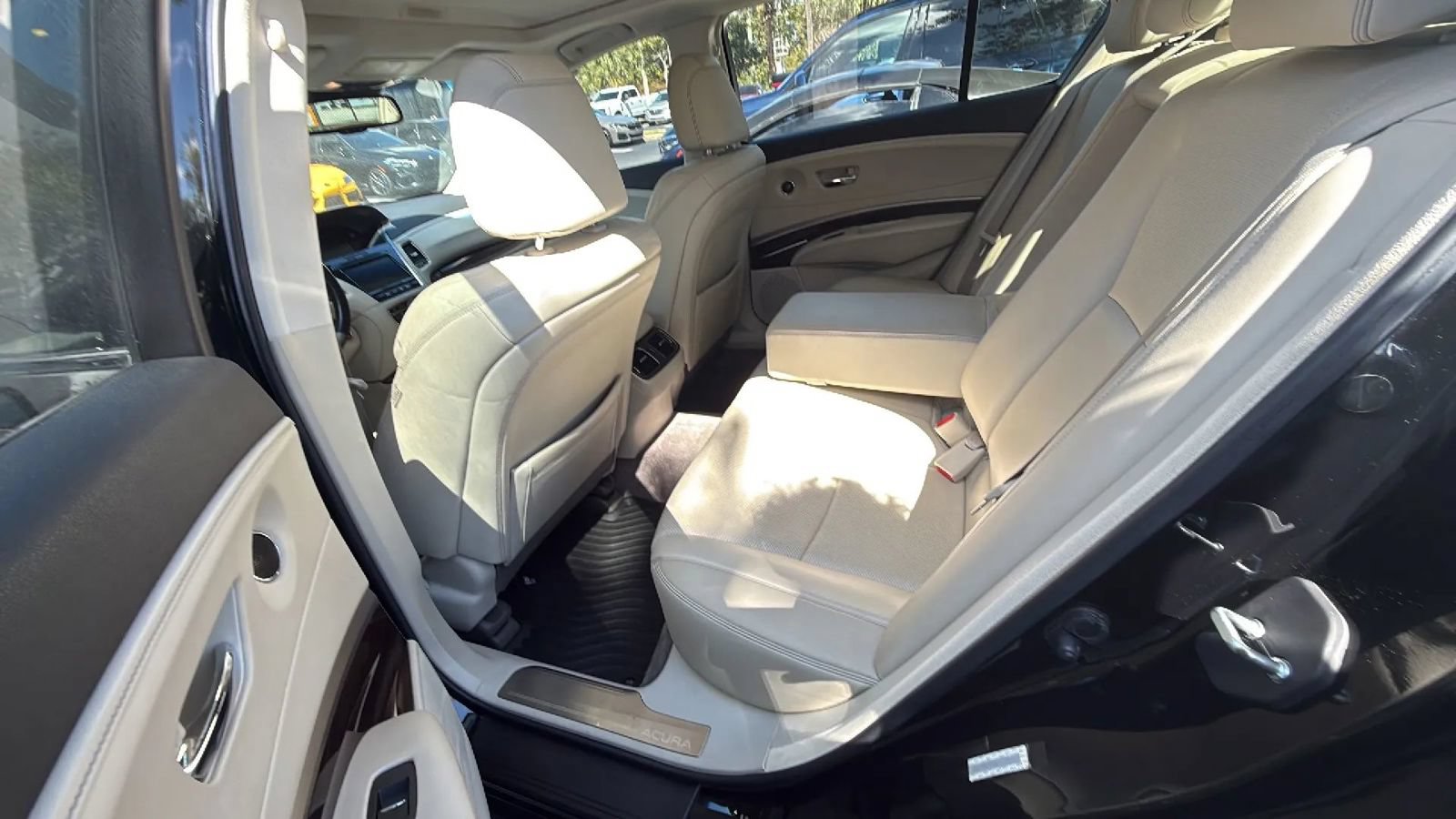 Used 2014 Acura RLX w/ Technology Package FWD image 11
