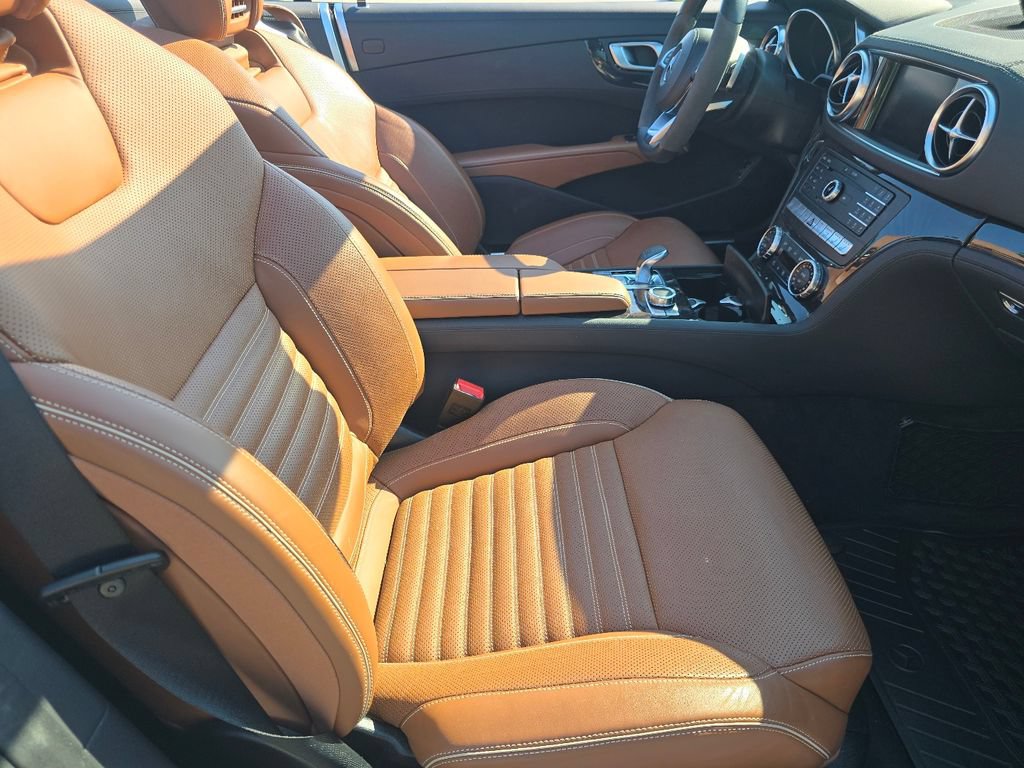 Certified 2020 Mercedes-Benz SL 550 image 19