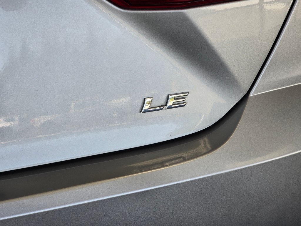 Used 2025 Toyota Camry LE FWD image 15
