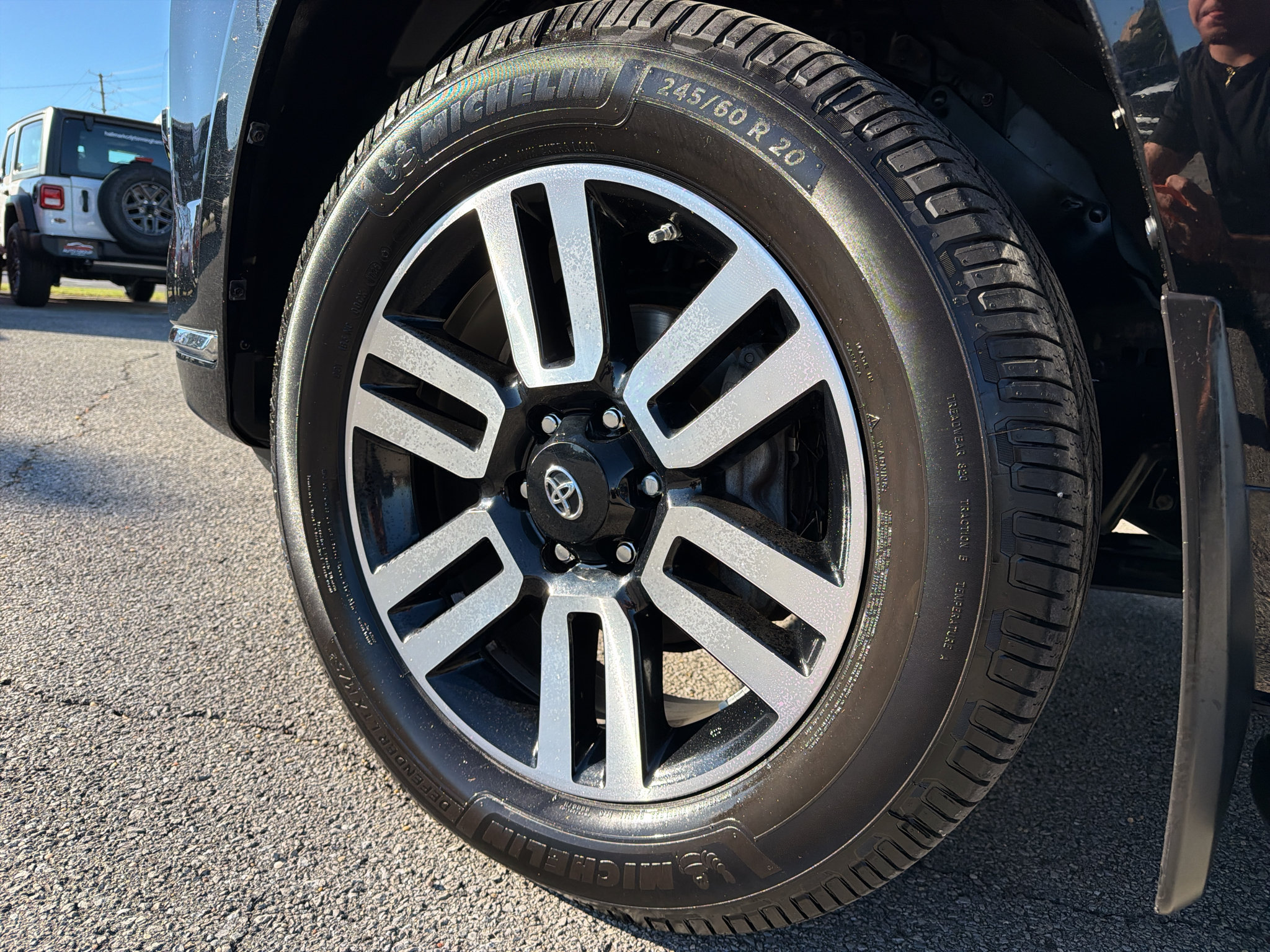 Used 2018 Toyota 4Runner Limited AWD/4WD image 11