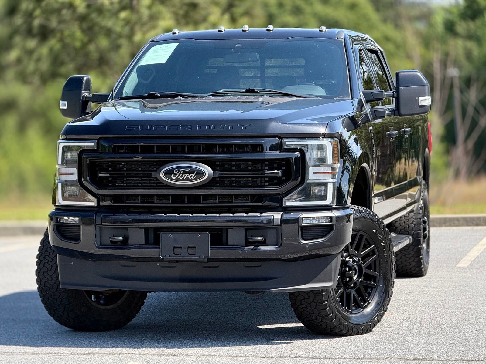 Used 2022 Ford F350 Lariat w/ Black Appearance Package AWD/4WD video 2
