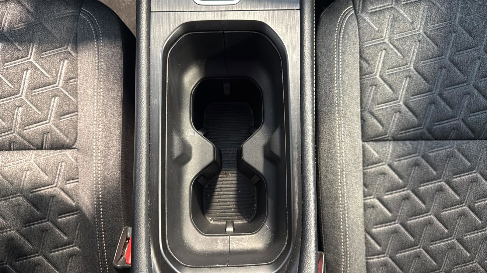 Used 2025 Nissan Kicks SV w/ Illumination Package AWD/4WD image 21