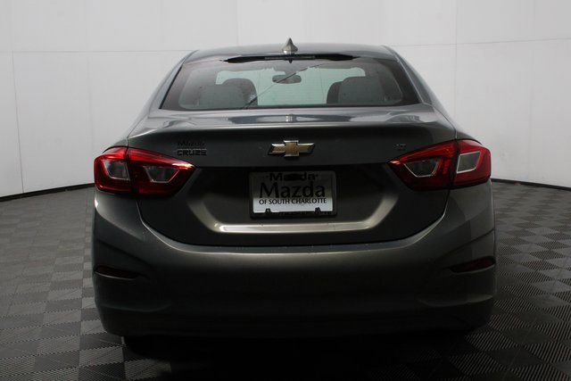 Used 2017 Chevrolet Cruze LT w/ Convenience Package image 6
