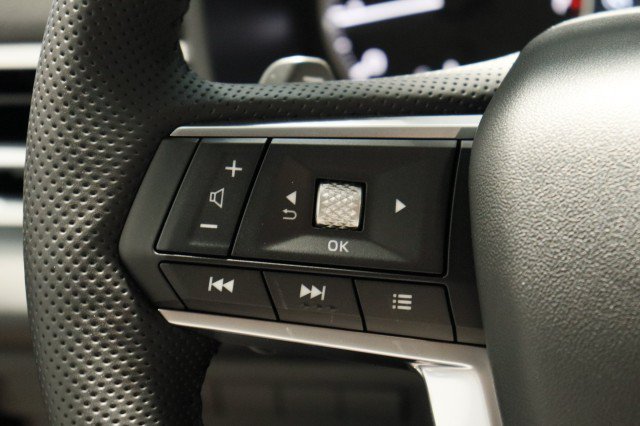 New 2026 Mitsubishi Outlander LE FWD image 9