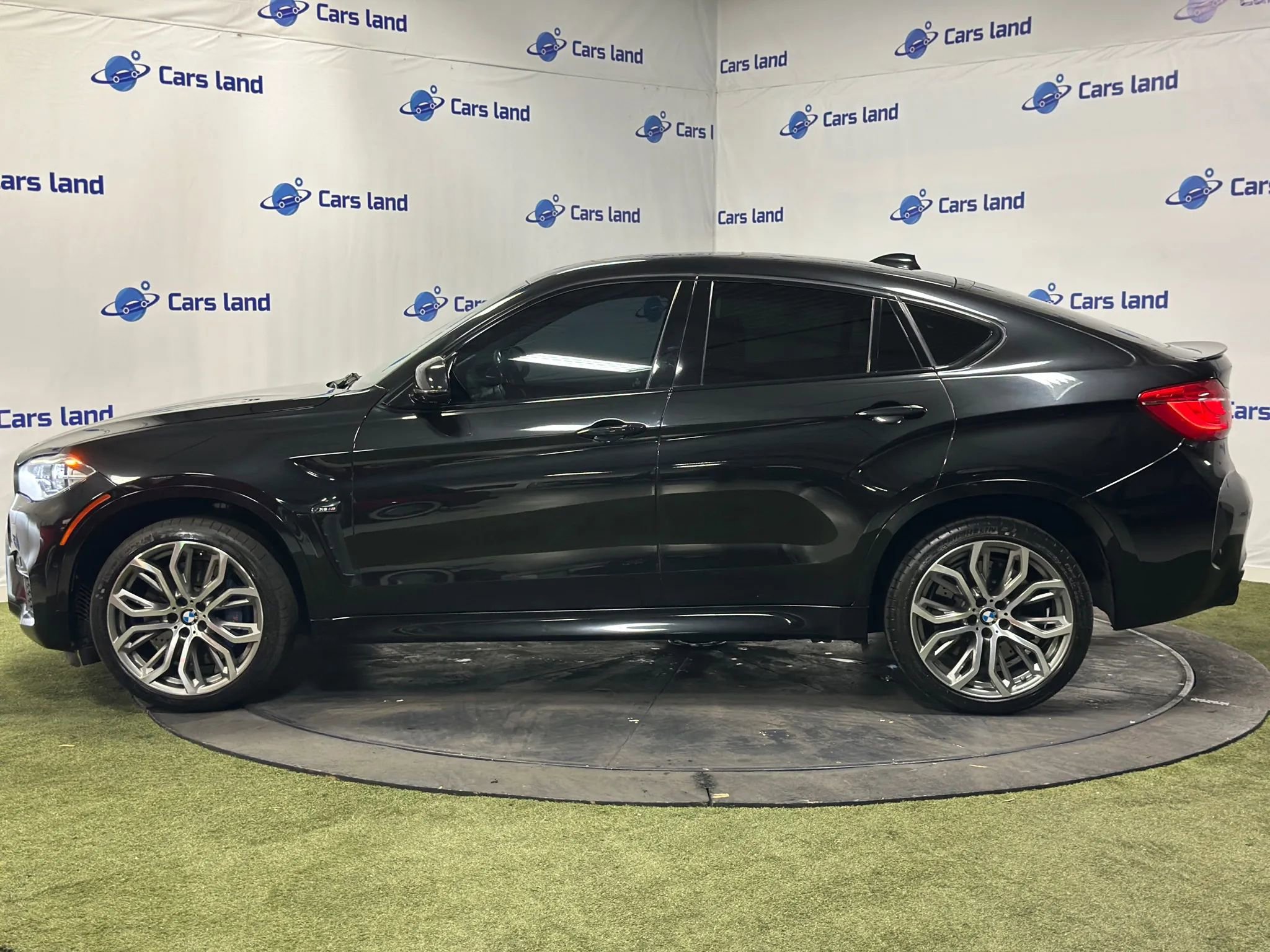 Used 2015 BMW X6 M Sport Utility 4D image 7