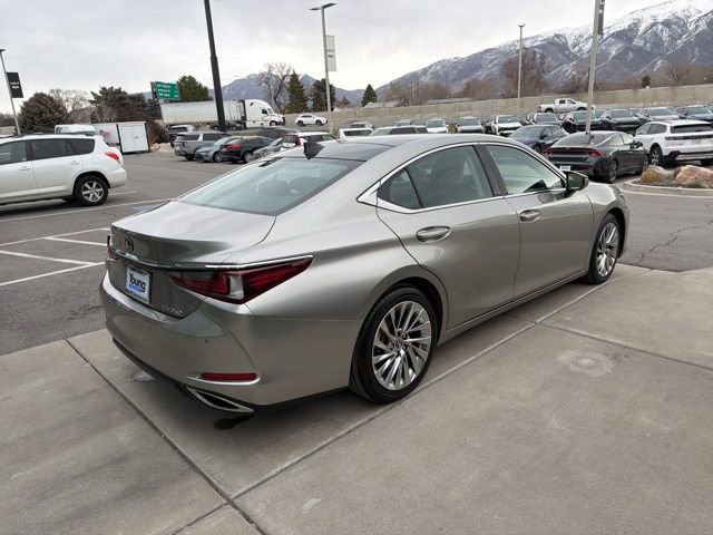 Used 2019 Lexus ES 350 w/ Accessory Package image 4