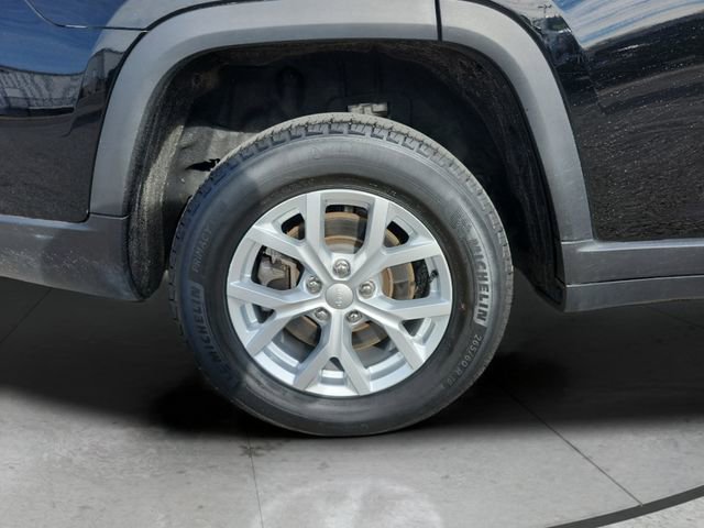 Used 2023 Jeep Grand Cherokee L Limited image 28