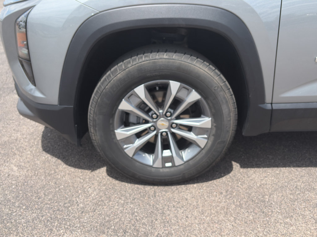 Certified 2025 Chevrolet Equinox LT AWD/4WD image 33