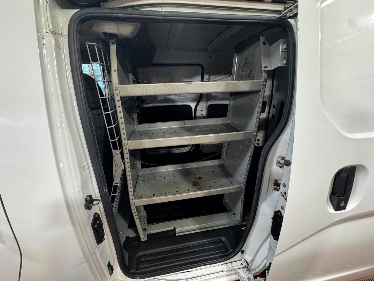 Used 2019 Nissan NV200 S FWD image 12