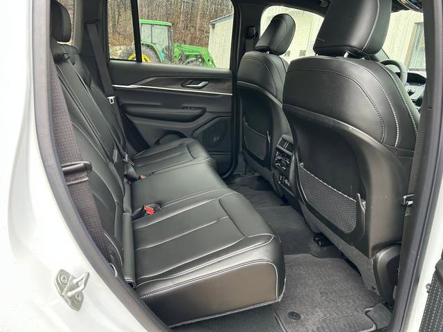 New 2025 Jeep Grand Cherokee Limited image 21