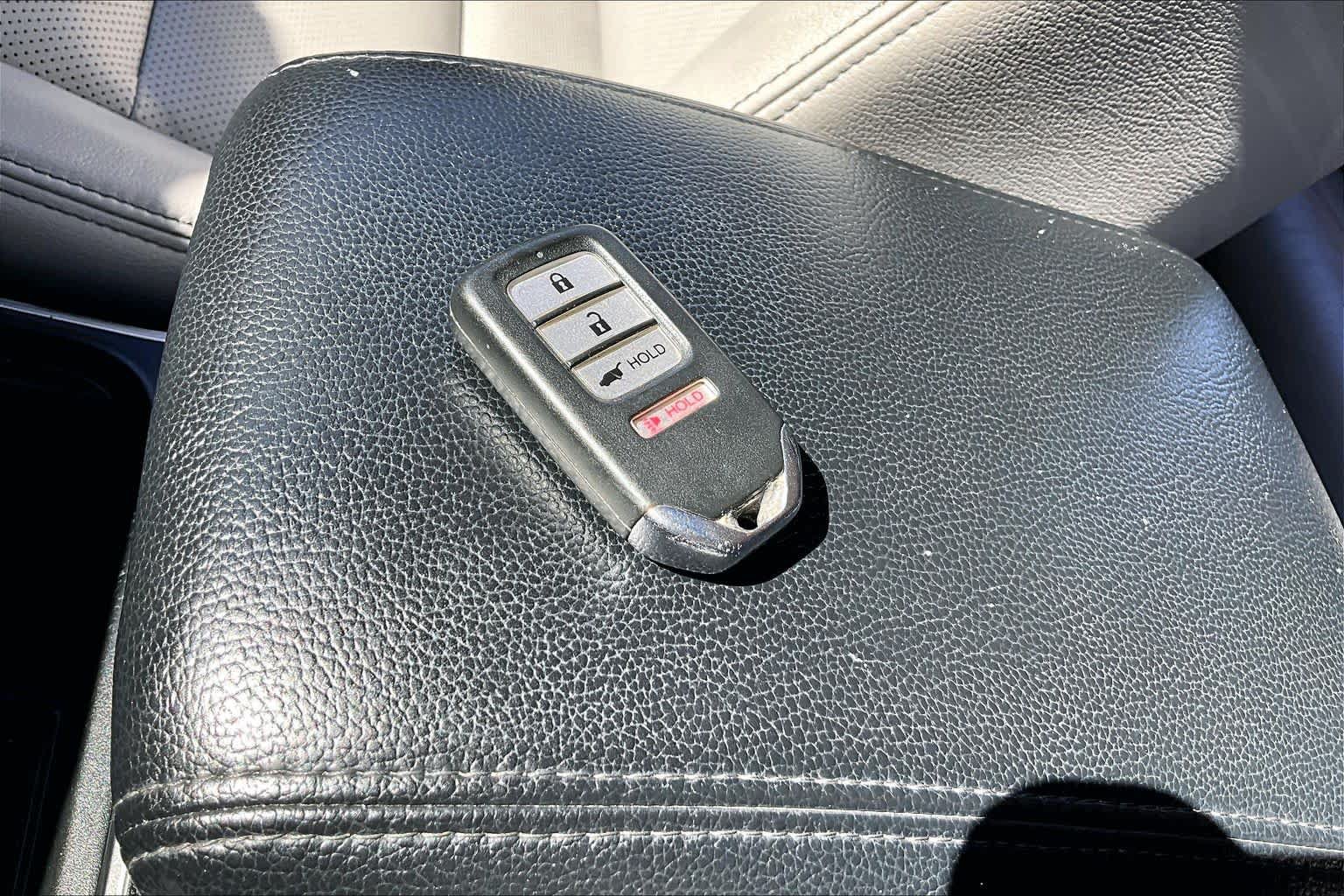 Used 2015 Honda CR-V Touring image 14