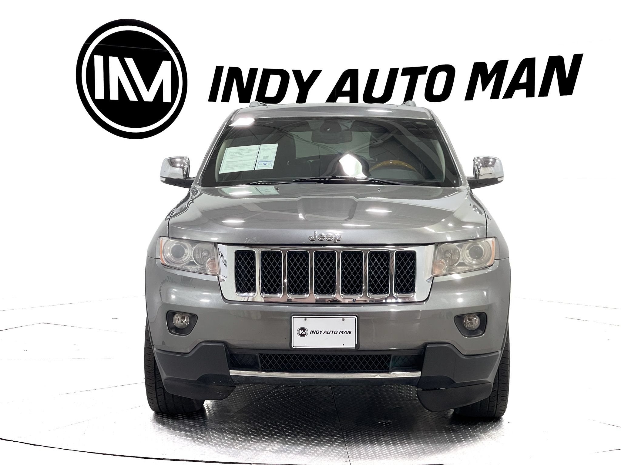 Used 2012 Jeep Grand Cherokee Overland AWD/4WD image 9