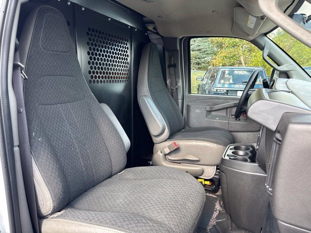 Used 2025 GMC Savana 2500 w/ Driver Convenience Package RWD image 30