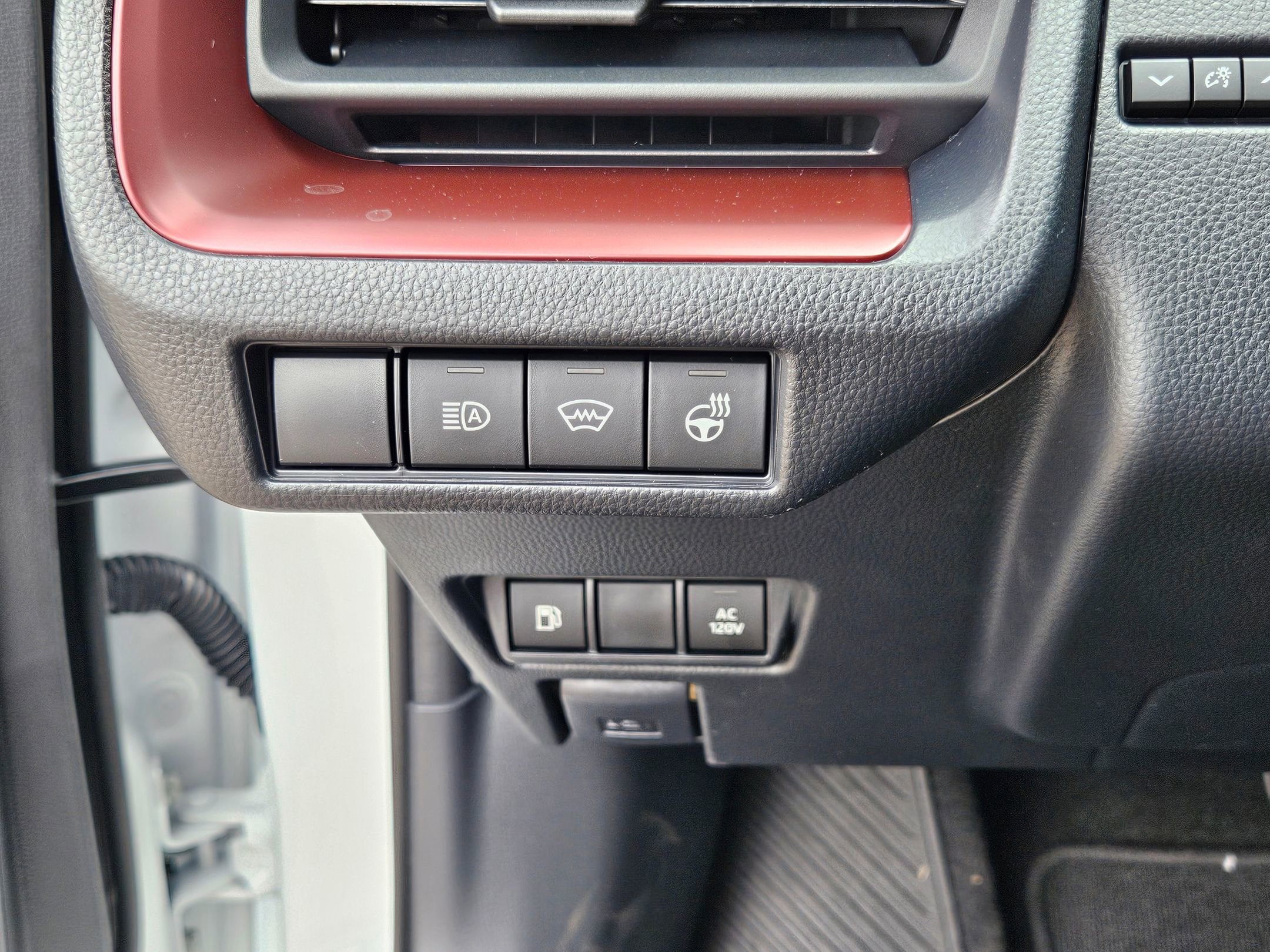 New 2026 Toyota Prius Plug-In Hybrid image 13