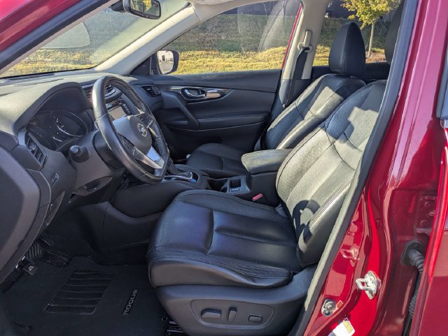 Used 2017 Nissan Rogue SL w/ SL Premium Package FWD image 21