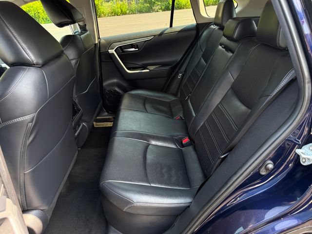 Used 2021 Toyota RAV4 Limited AWD/4WD image 7
