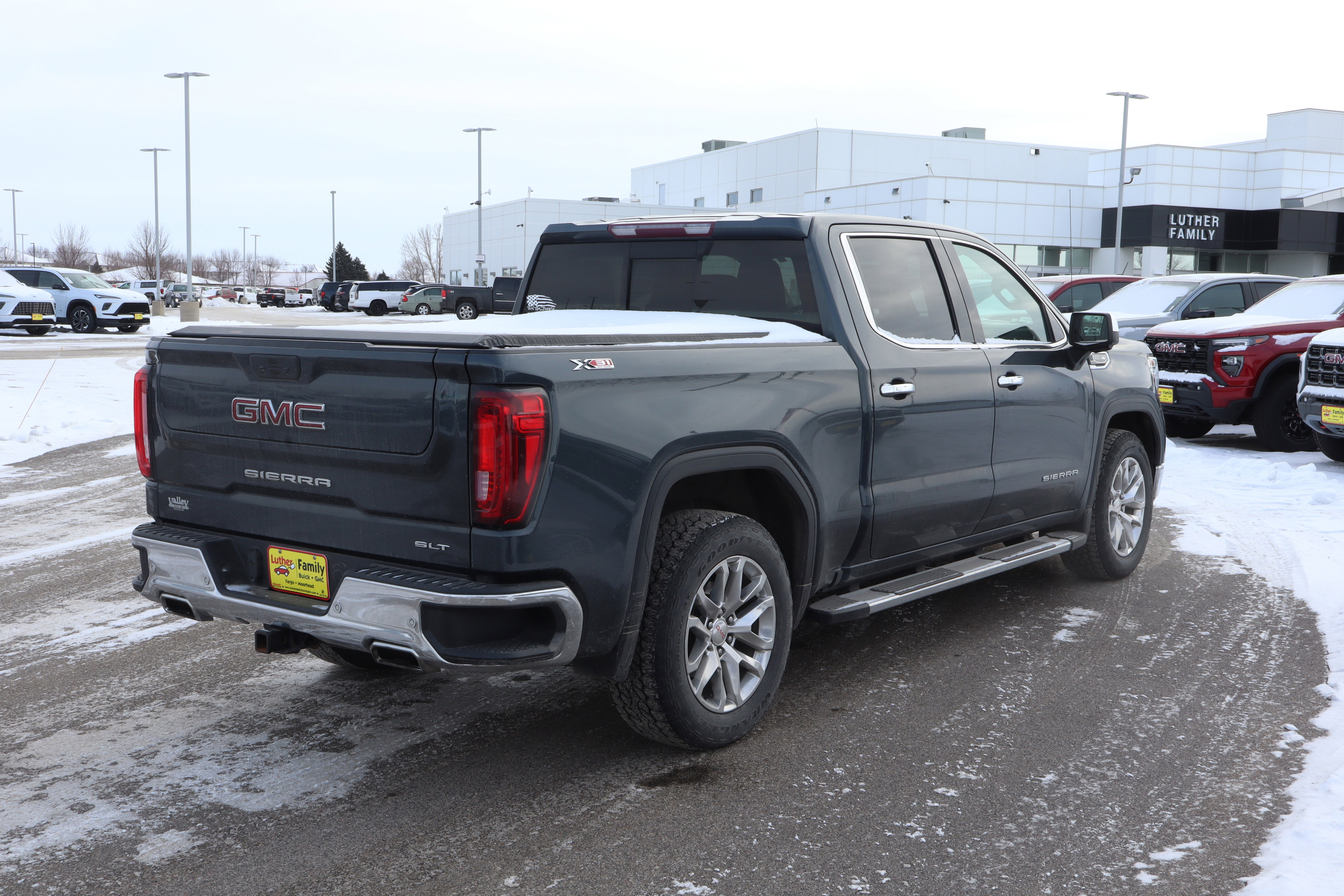Used 2020 GMC Sierra 1500 SLT w/ SLT Premium Package image 5