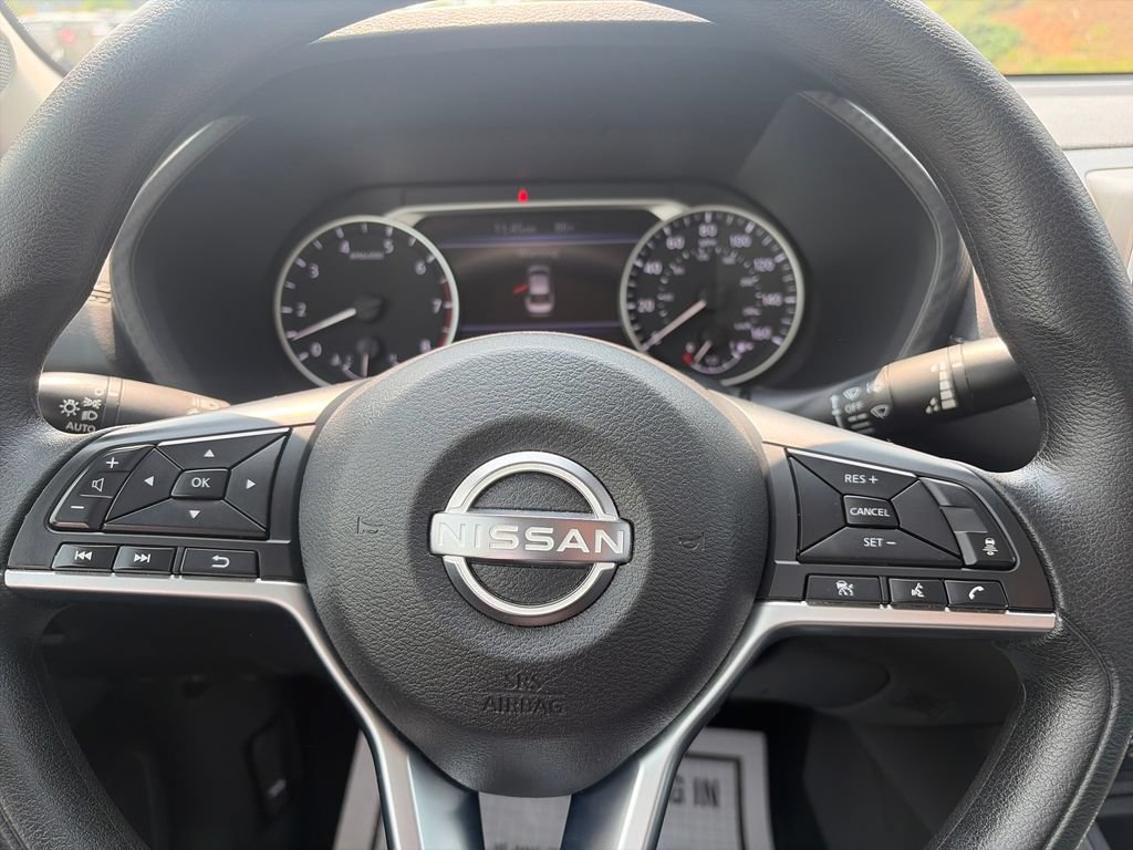 Used 2025 Nissan Sentra SV FWD image 15