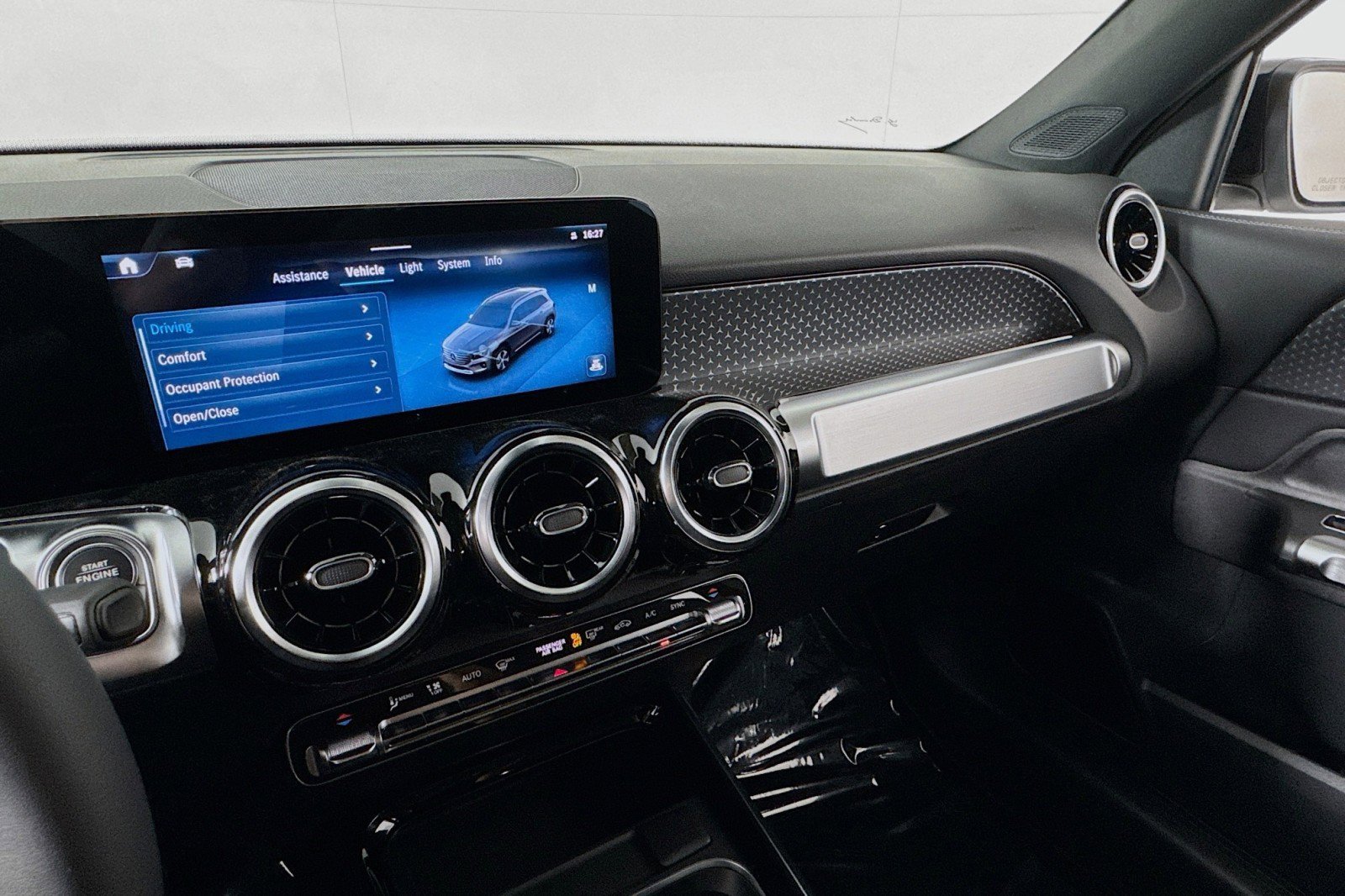 New 2026 Mercedes-Benz GLB 250 image 20