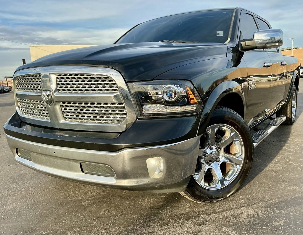 Used 2016 RAM 1500 Laramie w/ Convenience Group image 3