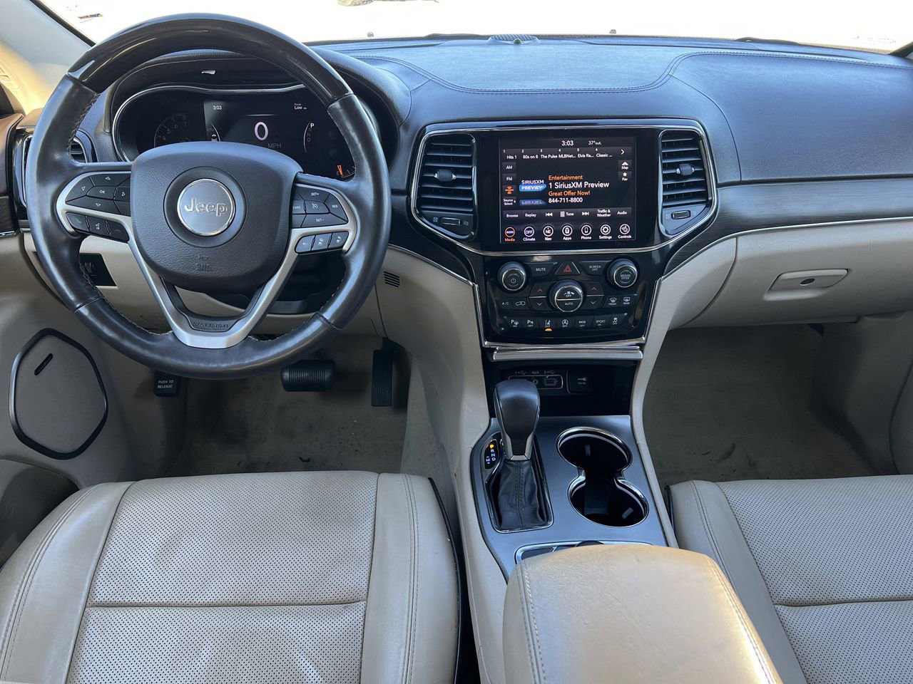 Used 2020 Jeep Grand Cherokee Overland image 3
