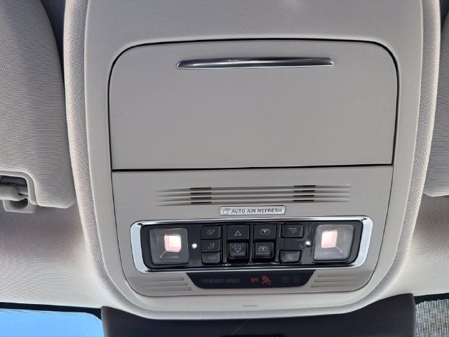 New 2026 Lincoln Navigator Reserve AWD/4WD image 34