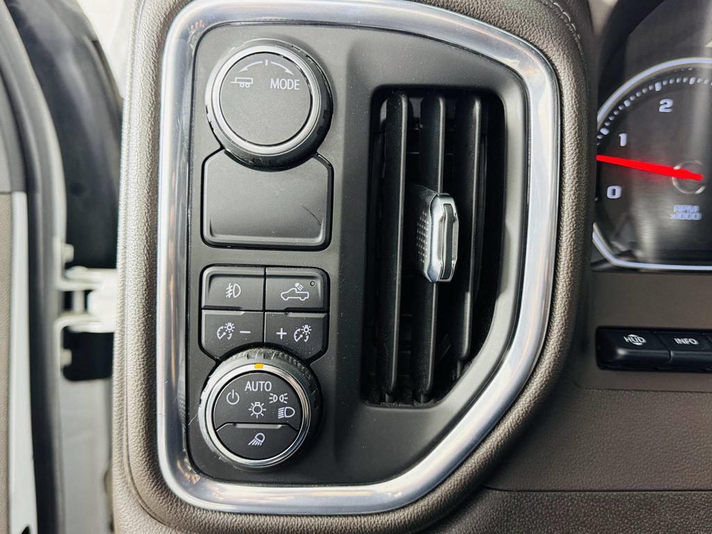 Certified 2022 Chevrolet Silverado 2500 LTZ w/ LTZ Premium Package RWD image 11