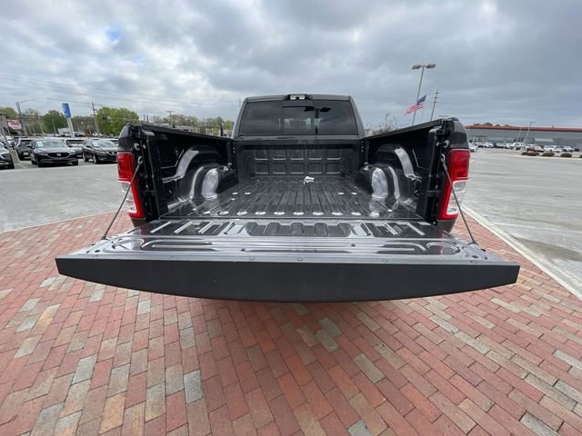 Used 2024 RAM 2500 Tradesman w/ Chrome Appearance Group image 32