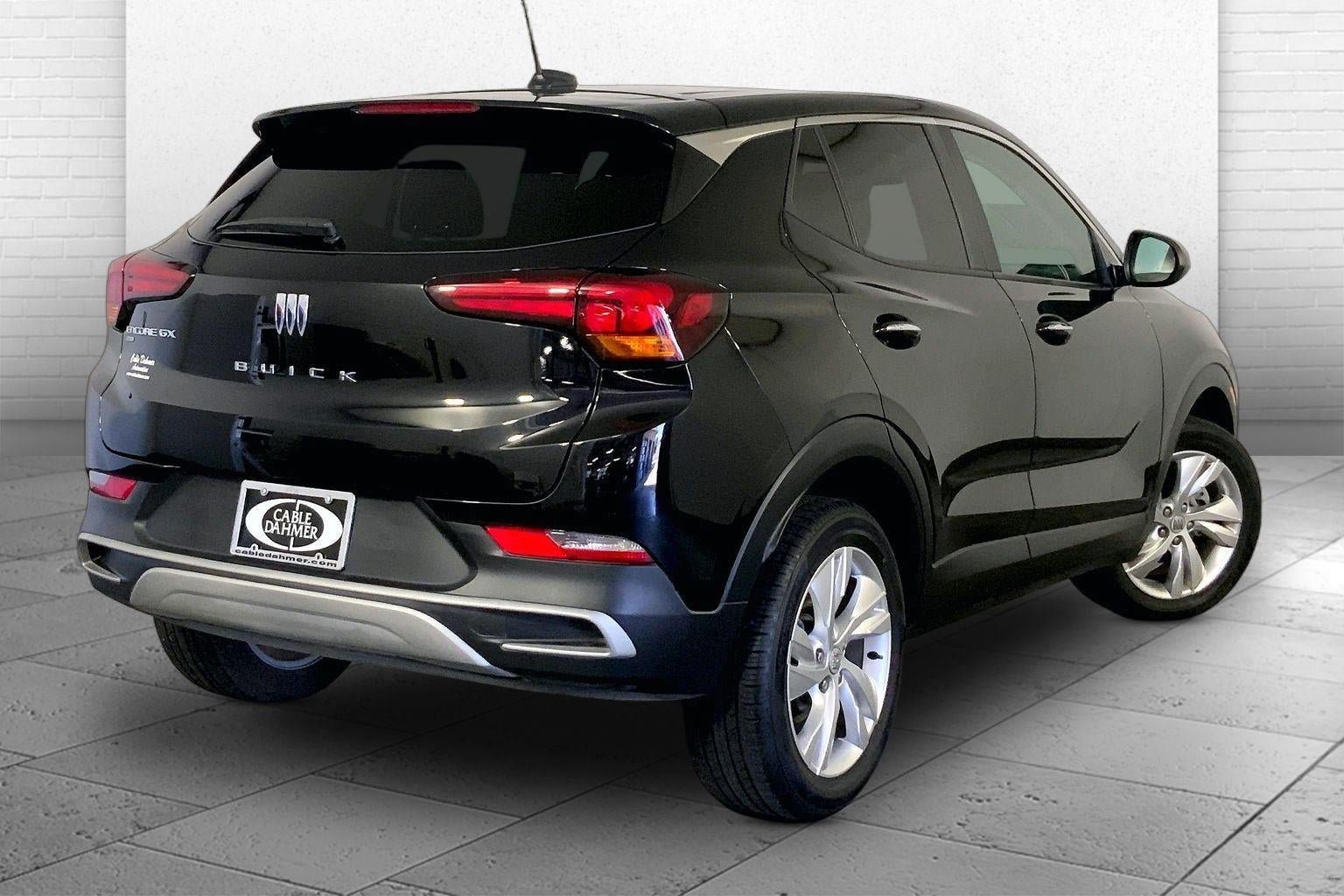 Used 2025 Buick Encore GX Preferred AWD/4WD image 13