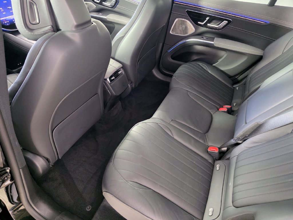 Certified 2023 Mercedes-Benz EQS 580 4MATIC SUV image 15