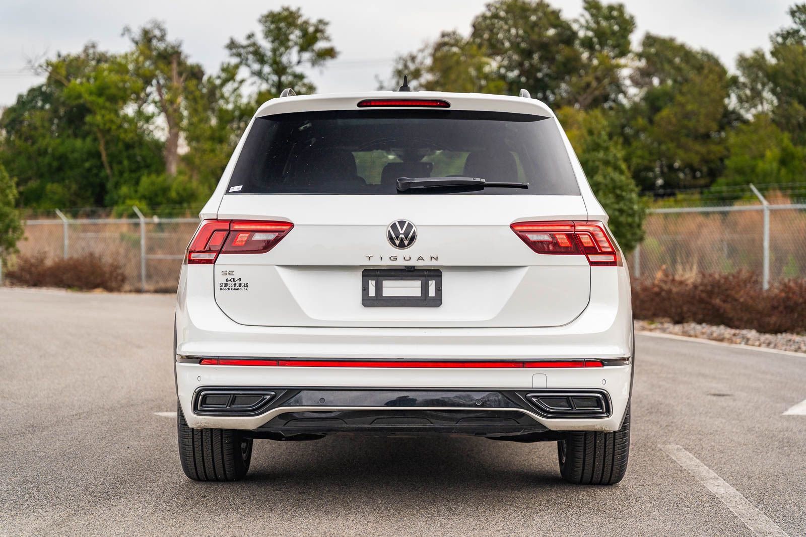 Used 2024 Volkswagen Tiguan SE R-Line image 6