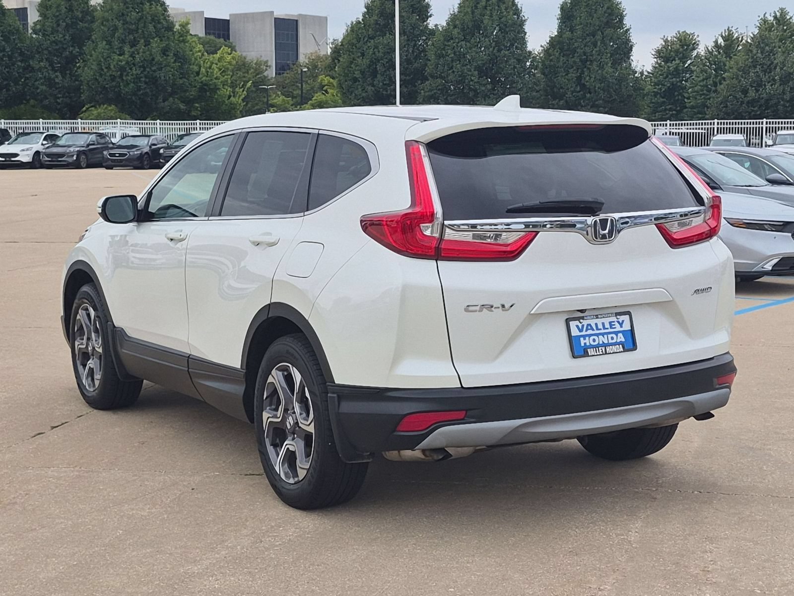 Used 2017 Honda CR-V EX image 8