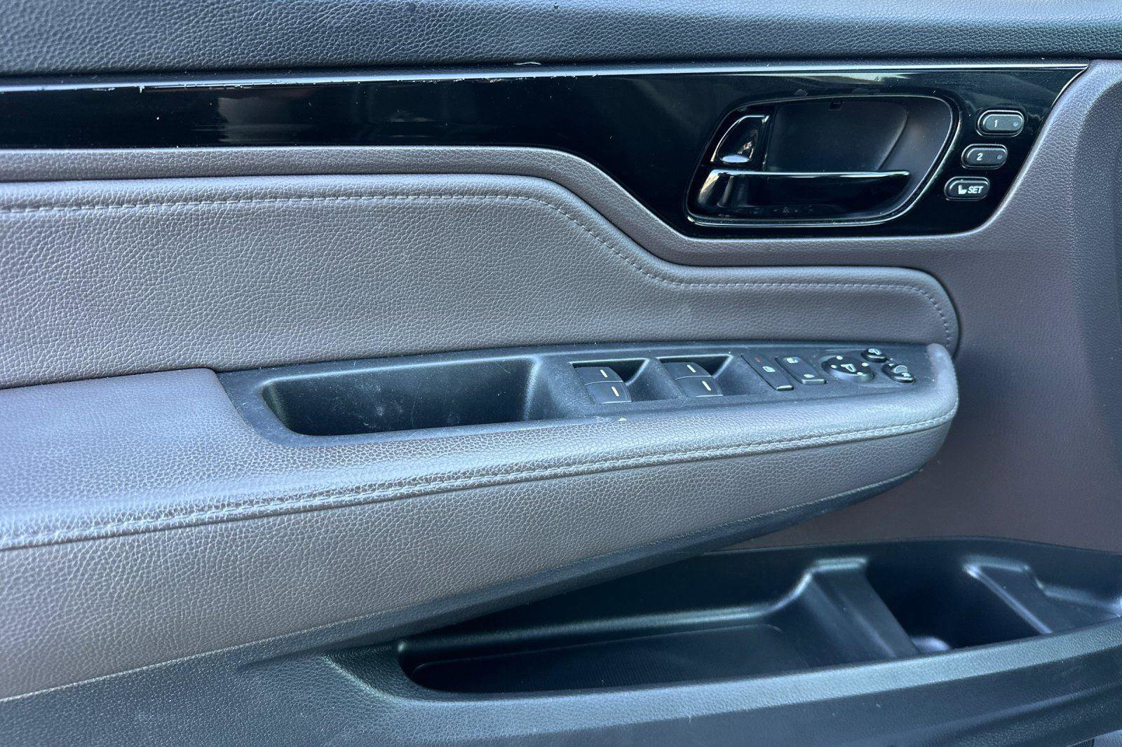Used 2018 Honda Odyssey Elite image 11