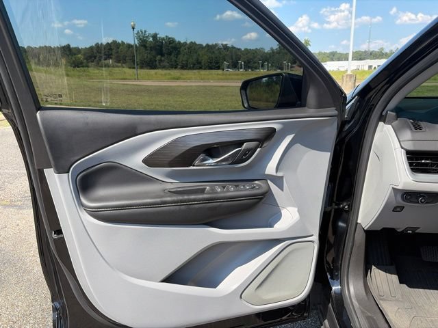 Used 2024 GMC Terrain SLE w/ LPO, Floor Liner Package FWD image 16