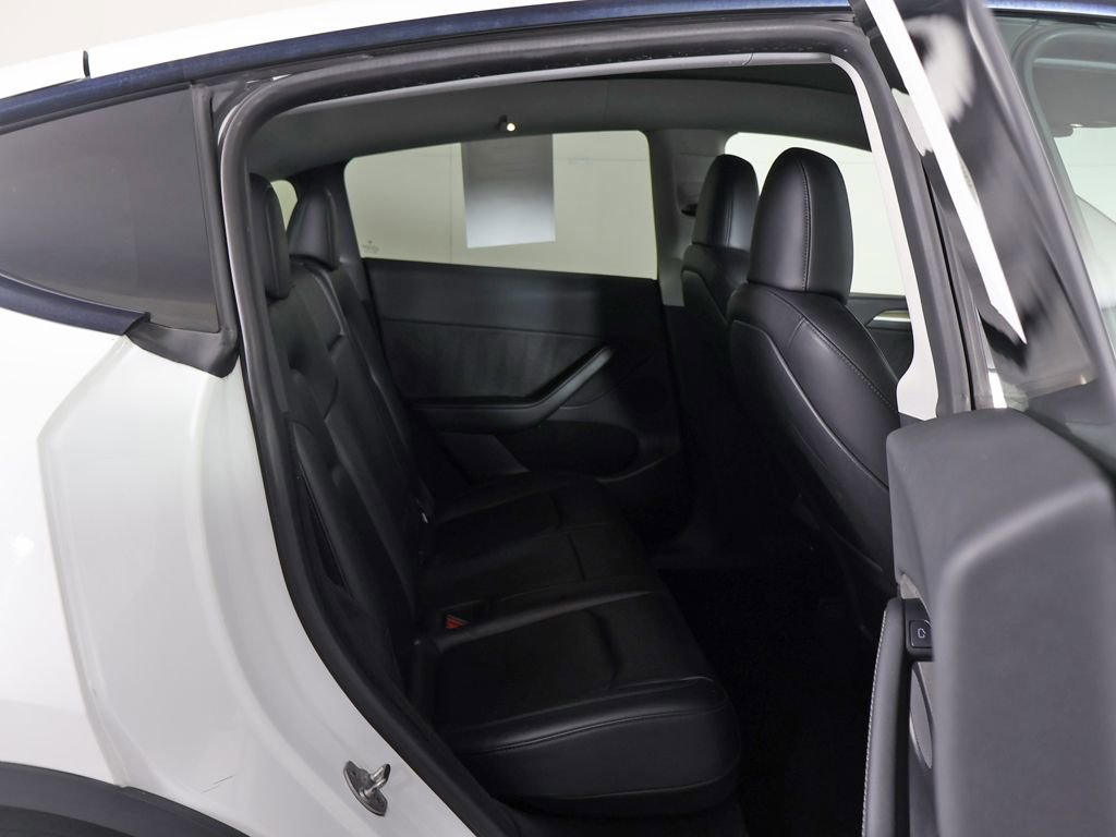 Used 2023 Tesla Model Y Long Range image 33