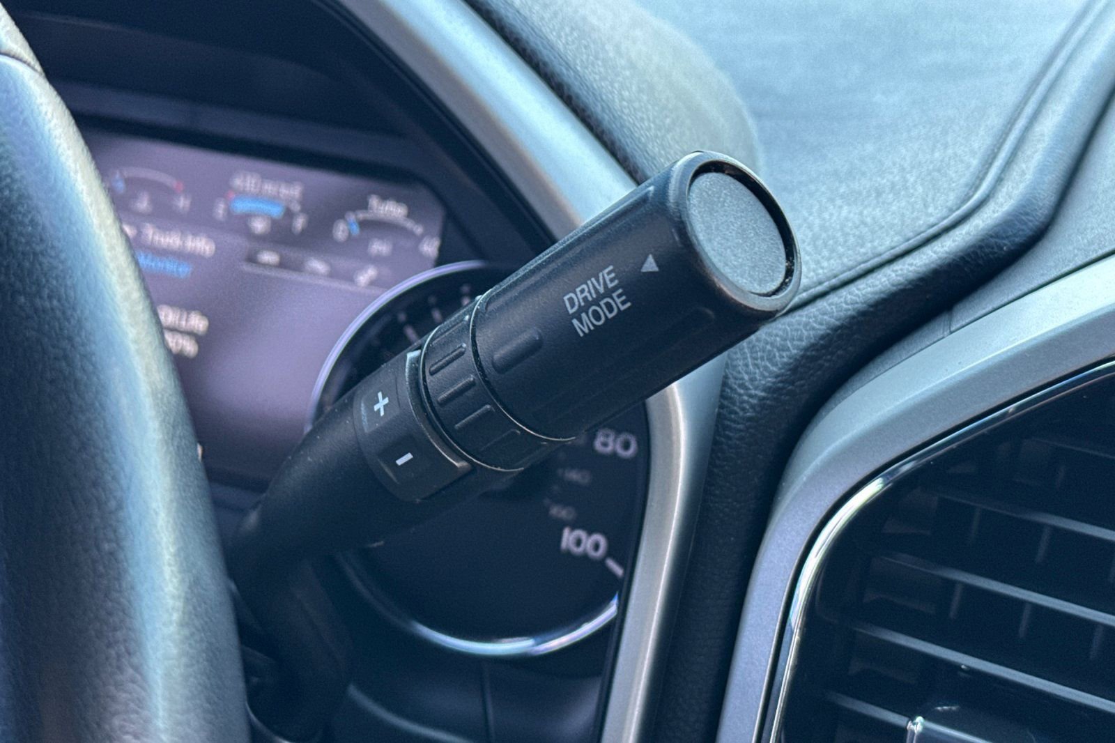 Used 2022 Ford F250 Lariat w/ Lariat Value Package image 31