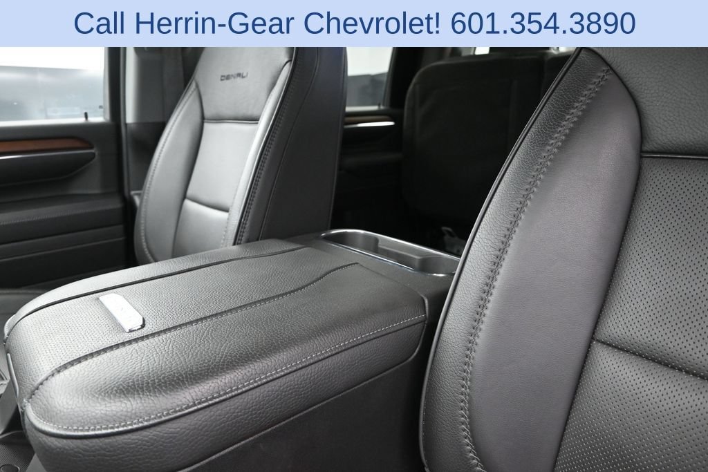 Used 2024 GMC Sierra 2500 Denali w/ Denali Reserve Package AWD/4WD image 14