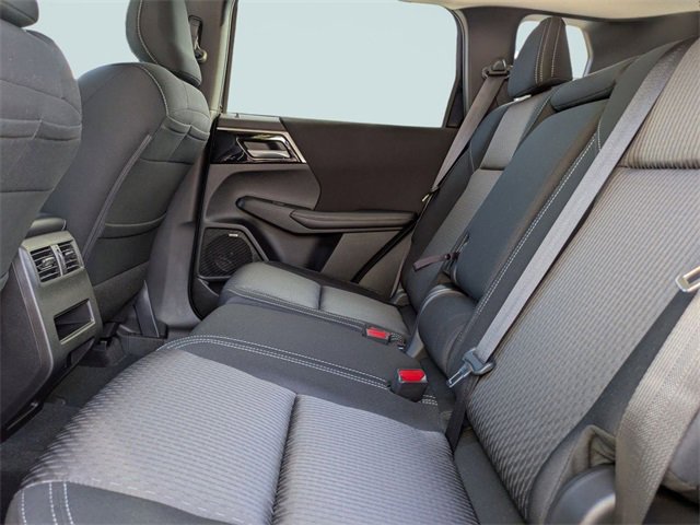 New 2025 Mitsubishi Outlander ES image 17